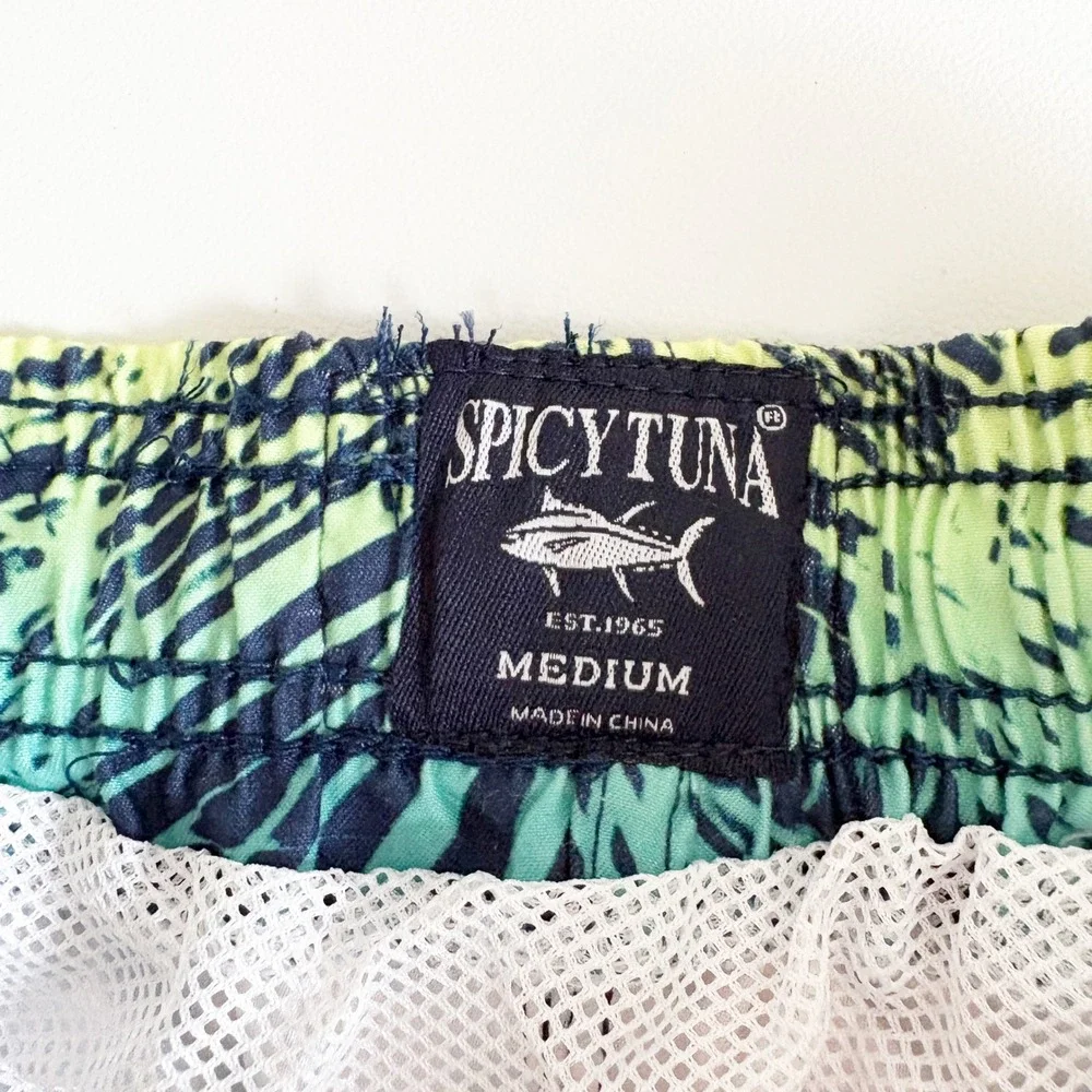 NWT Spicy Tuna Mens UPF 50+ Geometric Abstract Tropical Beach Swim Trunks Size M